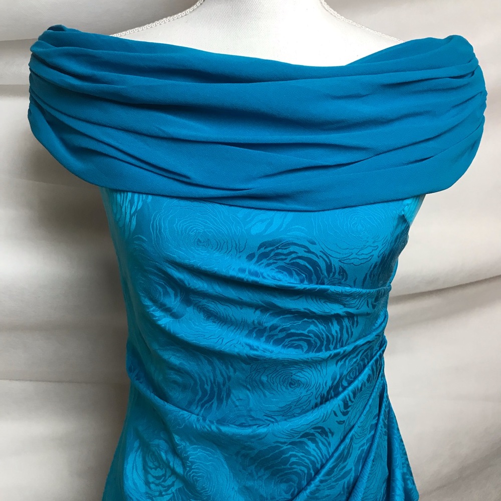Beautiful Turquoise Silk Dress Size 4 - Never worn